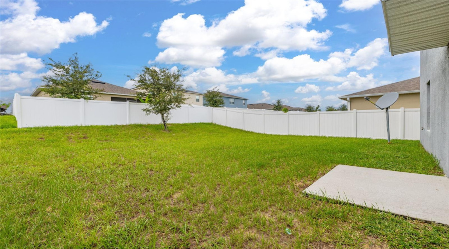DAVENPORT, Florida 33837, 5 Bedrooms Bedrooms, ,3 BathroomsBathrooms,Residential,For Sale,LILY,0,MFRS5135690