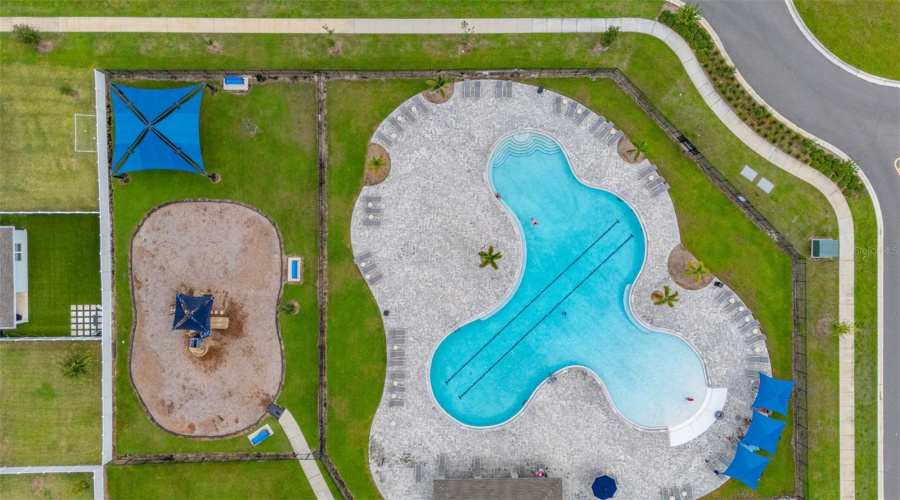 DAVENPORT, Florida 33837, 5 Bedrooms Bedrooms, ,3 BathroomsBathrooms,Residential,For Sale,LILY,0,MFRS5135690