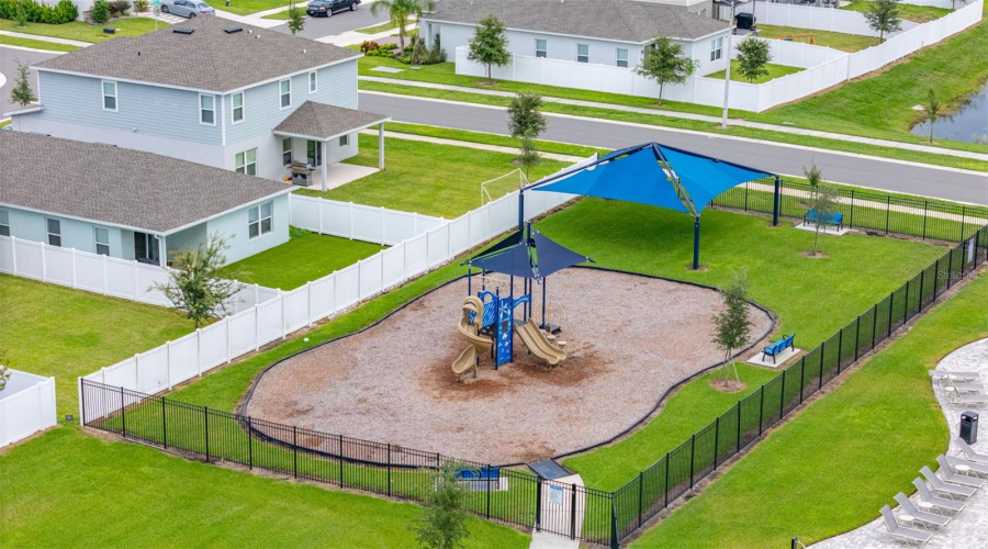 DAVENPORT, Florida 33837, 5 Bedrooms Bedrooms, ,3 BathroomsBathrooms,Residential,For Sale,LILY,0,MFRS5135690