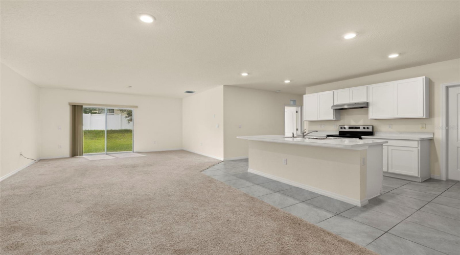 DAVENPORT, Florida 33837, 5 Bedrooms Bedrooms, ,3 BathroomsBathrooms,Residential,For Sale,LILY,0,MFRS5135690