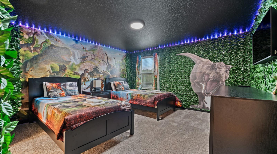 KISSIMMEE, Florida 34746, 9 Bedrooms Bedrooms, ,5 BathroomsBathrooms,Residential,For Sale,PENELOPE,0,MFRS5135658