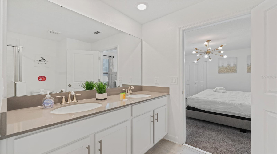 KISSIMMEE, Florida 34746, 9 Bedrooms Bedrooms, ,5 BathroomsBathrooms,Residential,For Sale,PENELOPE,0,MFRS5135658