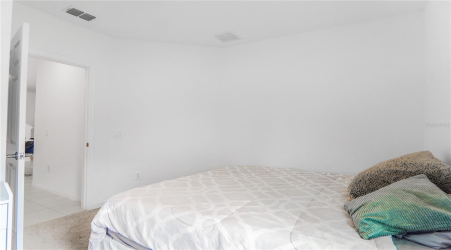 KISSIMMEE, Florida 34746, 4 Bedrooms Bedrooms, ,3 BathroomsBathrooms,Residential,For Sale,BEAU,0,MFRO6348560