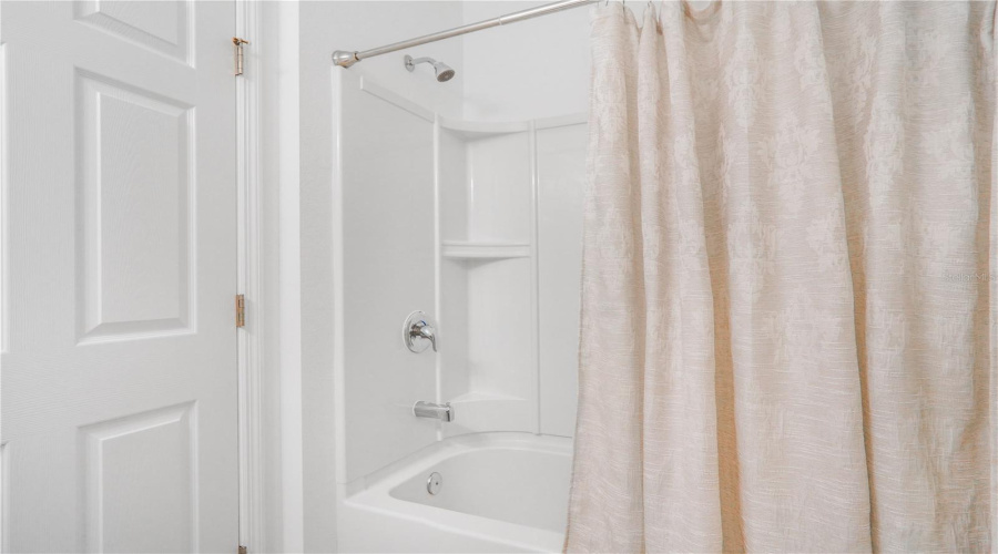 KISSIMMEE, Florida 34746, 4 Bedrooms Bedrooms, ,3 BathroomsBathrooms,Residential,For Sale,BEAU,0,MFRO6348560