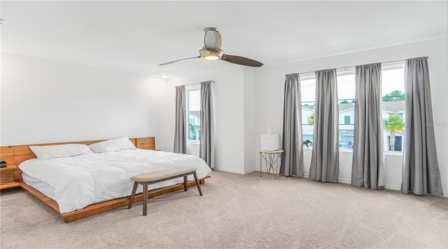 KISSIMMEE, Florida 34746, 4 Bedrooms Bedrooms, ,3 BathroomsBathrooms,Residential,For Sale,BEAU,0,MFRO6348560