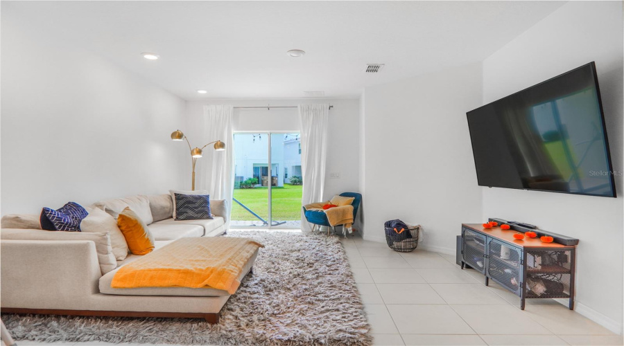 KISSIMMEE, Florida 34746, 4 Bedrooms Bedrooms, ,3 BathroomsBathrooms,Residential,For Sale,BEAU,0,MFRO6348560