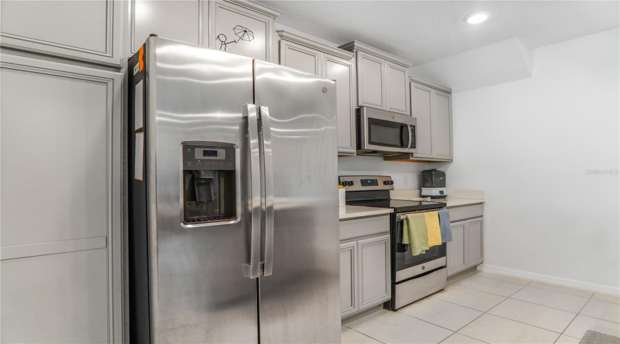 KISSIMMEE, Florida 34746, 4 Bedrooms Bedrooms, ,3 BathroomsBathrooms,Residential,For Sale,BEAU,0,MFRO6348560