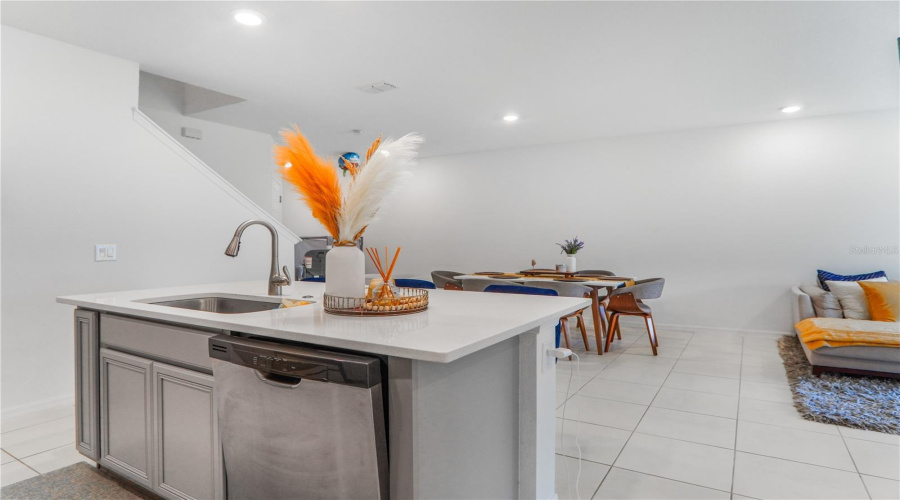 KISSIMMEE, Florida 34746, 4 Bedrooms Bedrooms, ,3 BathroomsBathrooms,Residential,For Sale,BEAU,0,MFRO6348560