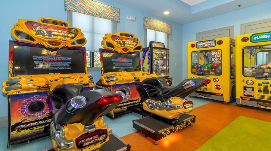 DAVENPORT, Florida 33896, 2 Bedrooms Bedrooms, ,2 BathroomsBathrooms,Residential,For Sale,CABOT CLIFFS,0,MFRO6348056