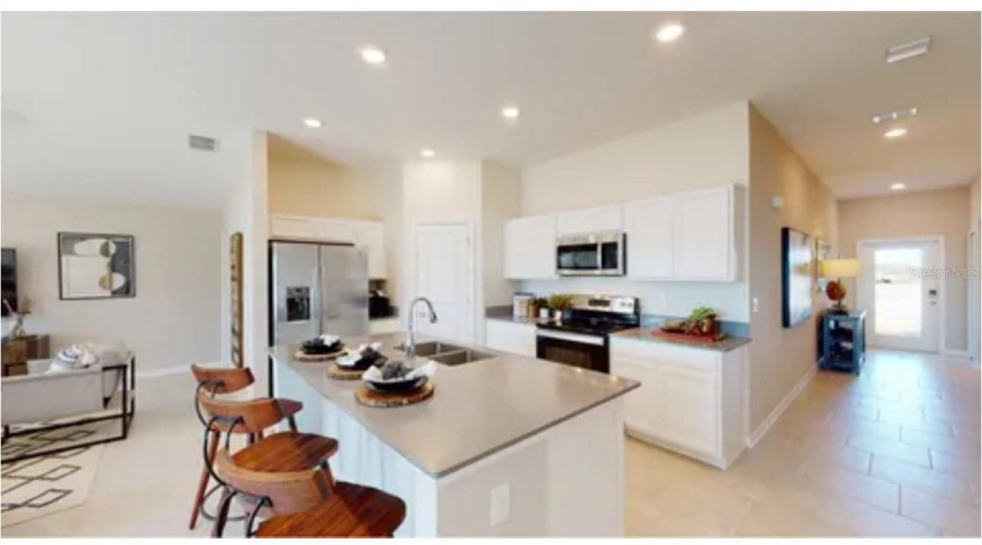 DAVENPORT, Florida 33837, 3 Bedrooms Bedrooms, ,2 BathroomsBathrooms,Residential,For Sale,BRAVE,0,MFRS5135626