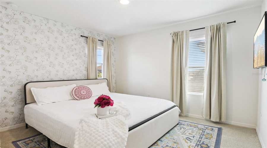 DAVENPORT, Florida 33837, 6 Bedrooms Bedrooms, ,5 BathroomsBathrooms,Residential,For Sale,OAKBOURNE,0,MFRO6345733