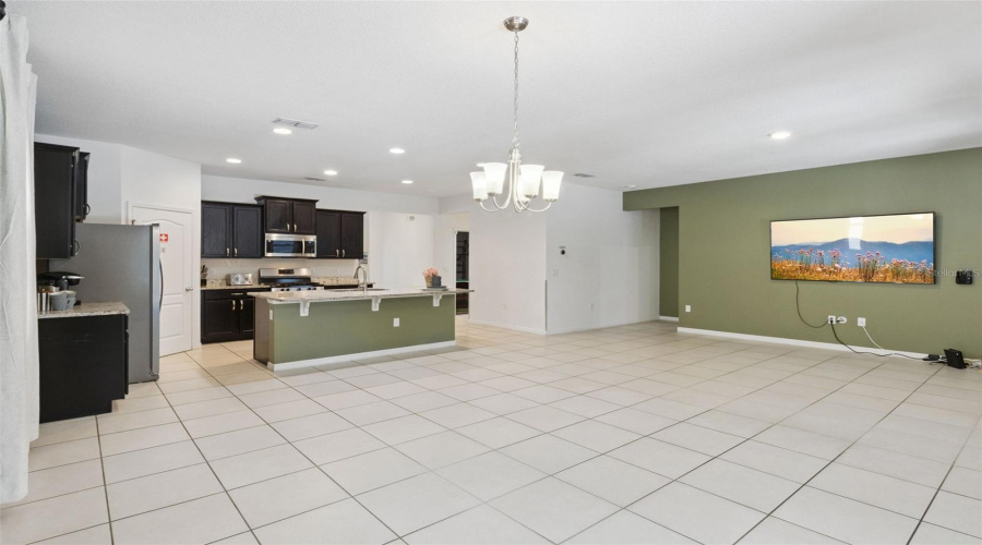 DAVENPORT, Florida 33837, 6 Bedrooms Bedrooms, ,5 BathroomsBathrooms,Residential,For Sale,OAKBOURNE,0,MFRO6345733