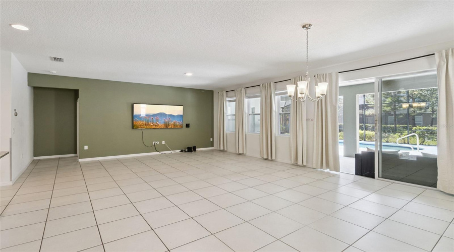 DAVENPORT, Florida 33837, 6 Bedrooms Bedrooms, ,5 BathroomsBathrooms,Residential,For Sale,OAKBOURNE,0,MFRO6345733