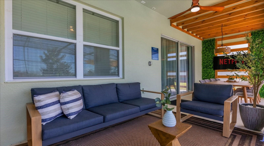 DAVENPORT, Florida 33837, 12 Bedrooms Bedrooms, ,11 BathroomsBathrooms,Residential,For Sale,BROAD OAK,0,MFRS5135682