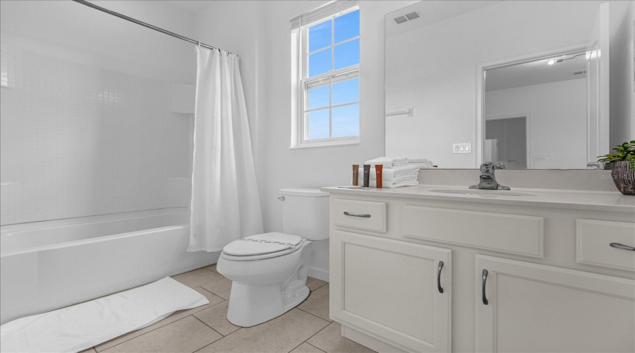 DAVENPORT, Florida 33837, 12 Bedrooms Bedrooms, ,11 BathroomsBathrooms,Residential,For Sale,BROAD OAK,0,MFRS5135682