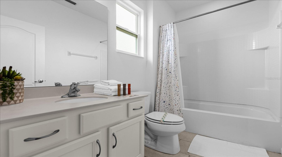 DAVENPORT, Florida 33837, 12 Bedrooms Bedrooms, ,11 BathroomsBathrooms,Residential,For Sale,BROAD OAK,0,MFRS5135682