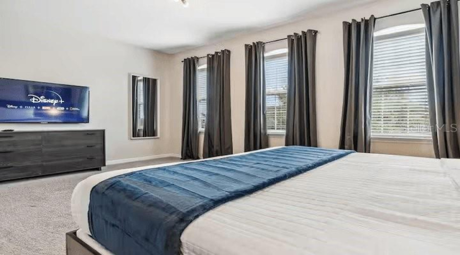 KISSIMMEE, Florida 34747, 5 Bedrooms Bedrooms, ,5 BathroomsBathrooms,Residential,For Sale,SANDY PARK,0,MFRO6346462