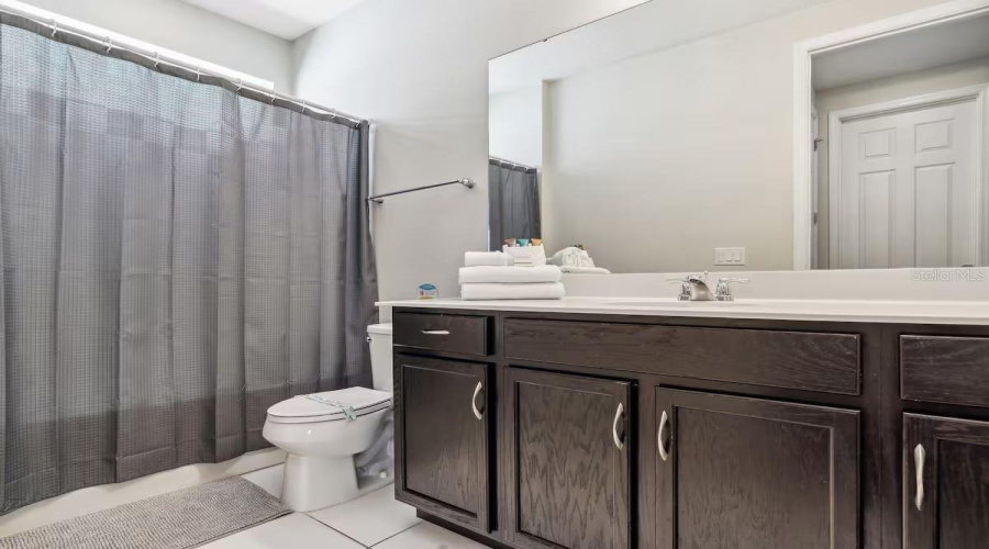 KISSIMMEE, Florida 34747, 5 Bedrooms Bedrooms, ,5 BathroomsBathrooms,Residential,For Sale,SANDY PARK,0,MFRO6346462