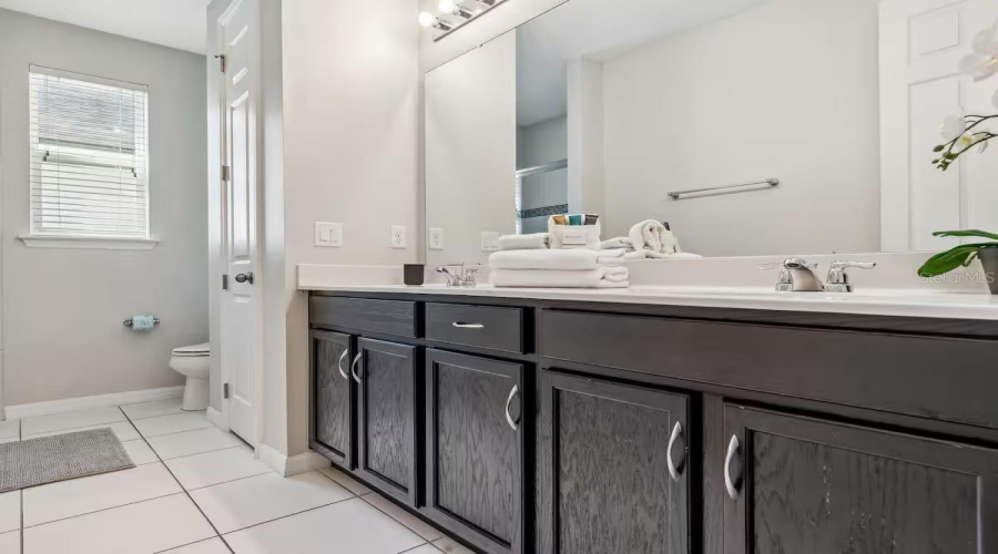 KISSIMMEE, Florida 34747, 5 Bedrooms Bedrooms, ,5 BathroomsBathrooms,Residential,For Sale,SANDY PARK,0,MFRO6346462