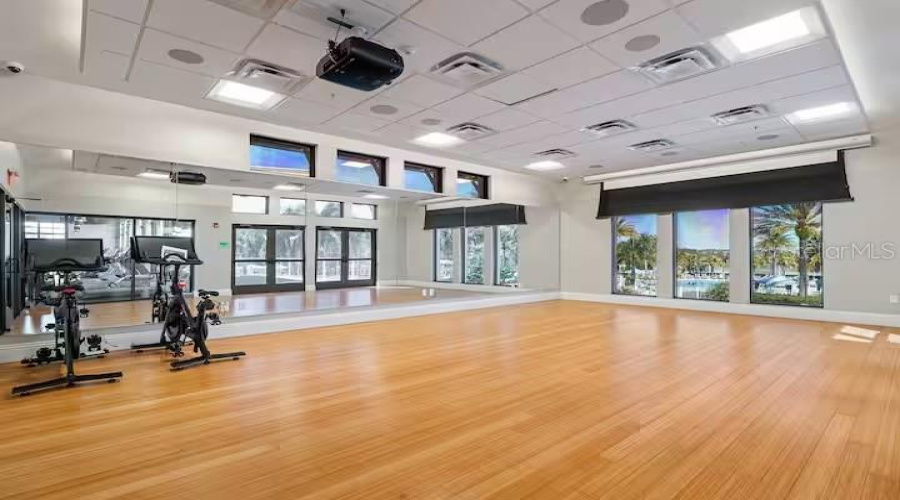 KISSIMMEE, Florida 34747, 5 Bedrooms Bedrooms, ,5 BathroomsBathrooms,Residential,For Sale,SANDY PARK,0,MFRO6346462