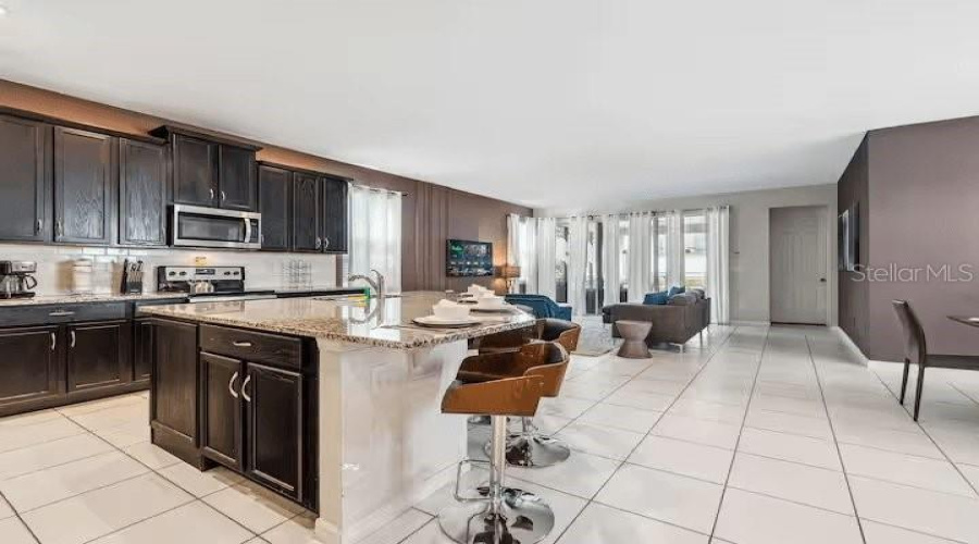 KISSIMMEE, Florida 34747, 5 Bedrooms Bedrooms, ,5 BathroomsBathrooms,Residential,For Sale,SANDY PARK,0,MFRO6346462