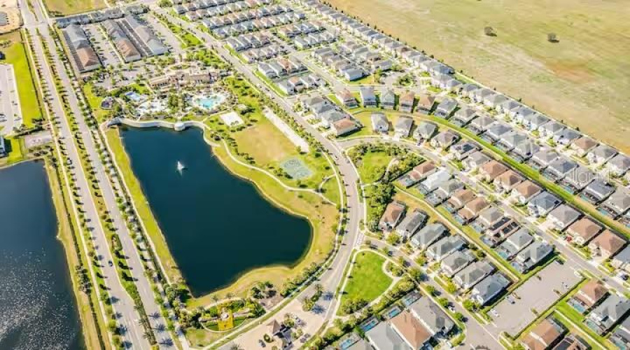 KISSIMMEE, Florida 34747, 5 Bedrooms Bedrooms, ,5 BathroomsBathrooms,Residential,For Sale,SANDY PARK,0,MFRO6346462