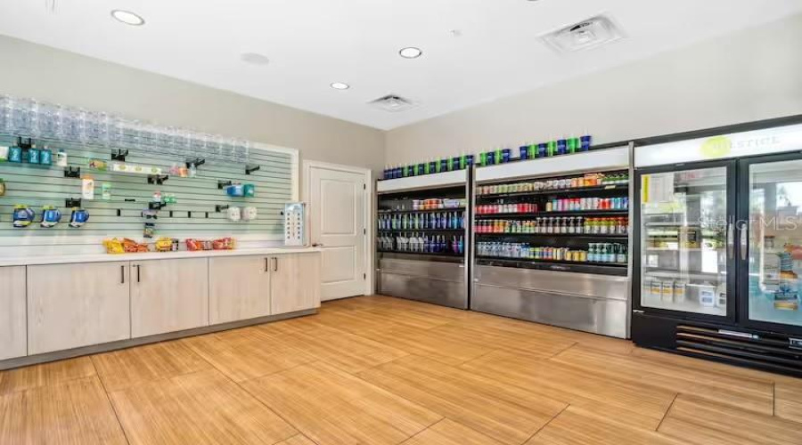 KISSIMMEE, Florida 34747, 5 Bedrooms Bedrooms, ,5 BathroomsBathrooms,Residential,For Sale,SANDY PARK,0,MFRO6346462