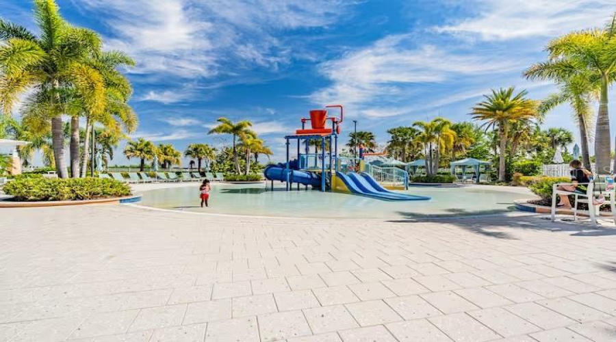 KISSIMMEE, Florida 34747, 5 Bedrooms Bedrooms, ,5 BathroomsBathrooms,Residential,For Sale,SANDY PARK,0,MFRO6346462