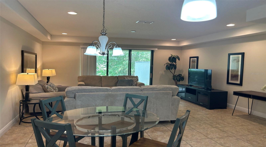 DAVENPORT, Florida 33896, 3 Bedrooms Bedrooms, ,2 BathroomsBathrooms,Residential,For Sale,ROSEVILLE,0,MFRS5135579