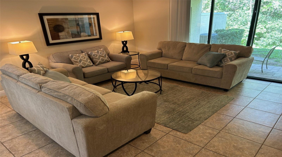 DAVENPORT, Florida 33896, 3 Bedrooms Bedrooms, ,2 BathroomsBathrooms,Residential,For Sale,ROSEVILLE,0,MFRS5135579