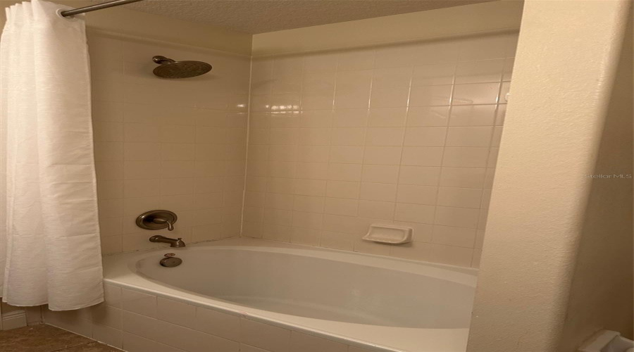 DAVENPORT, Florida 33896, 3 Bedrooms Bedrooms, ,2 BathroomsBathrooms,Residential,For Sale,ROSEVILLE,0,MFRS5135579