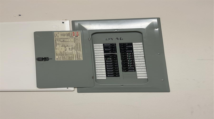 DAVENPORT, Florida 33896, 3 Bedrooms Bedrooms, ,2 BathroomsBathrooms,Residential,For Sale,ROSEVILLE,0,MFRS5135579