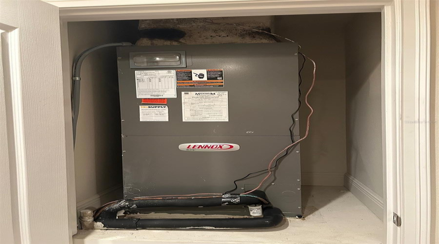 DAVENPORT, Florida 33896, 3 Bedrooms Bedrooms, ,2 BathroomsBathrooms,Residential,For Sale,ROSEVILLE,0,MFRS5135579