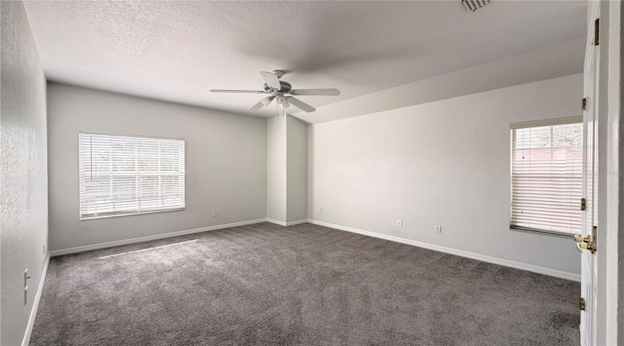 KISSIMMEE, Florida 34746, 5 Bedrooms Bedrooms, ,3 BathroomsBathrooms,Residential,For Sale,CARAVELLE,0,MFRS5135687