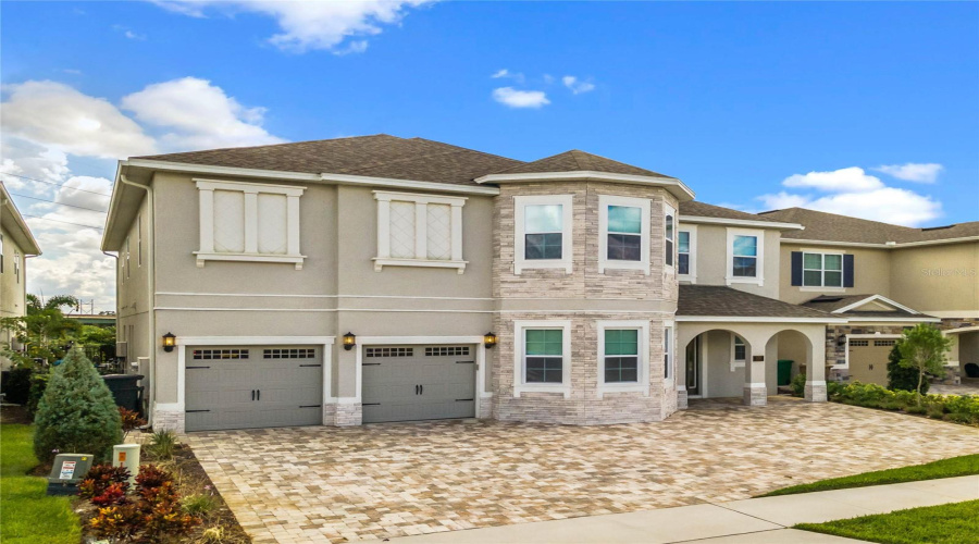 KISSIMMEE, Florida 34747, 11 Bedrooms Bedrooms, ,10 BathroomsBathrooms,Residential,For Sale,SOUTHFIELD,0,MFRO6348228