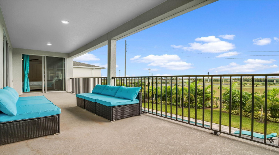 KISSIMMEE, Florida 34747, 11 Bedrooms Bedrooms, ,10 BathroomsBathrooms,Residential,For Sale,SOUTHFIELD,0,MFRO6348228
