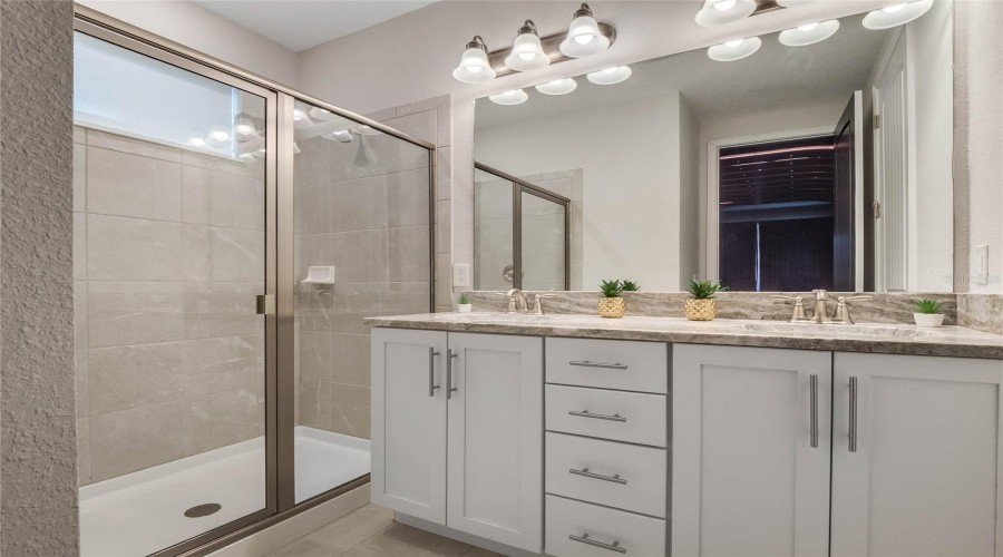KISSIMMEE, Florida 34747, 11 Bedrooms Bedrooms, ,10 BathroomsBathrooms,Residential,For Sale,SOUTHFIELD,0,MFRO6348228