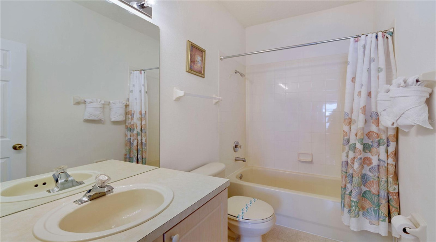 KISSIMMEE, Florida 34747, 4 Bedrooms Bedrooms, ,2 BathroomsBathrooms,Residential,For Sale,FAN PALM,0,MFRO6348262