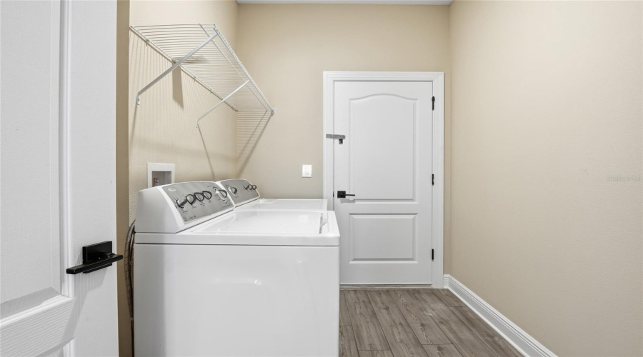 KISSIMMEE, Florida 34747, 4 Bedrooms Bedrooms, ,2 BathroomsBathrooms,Residential,For Sale,SOMERSWORTH,0,MFRO6346111