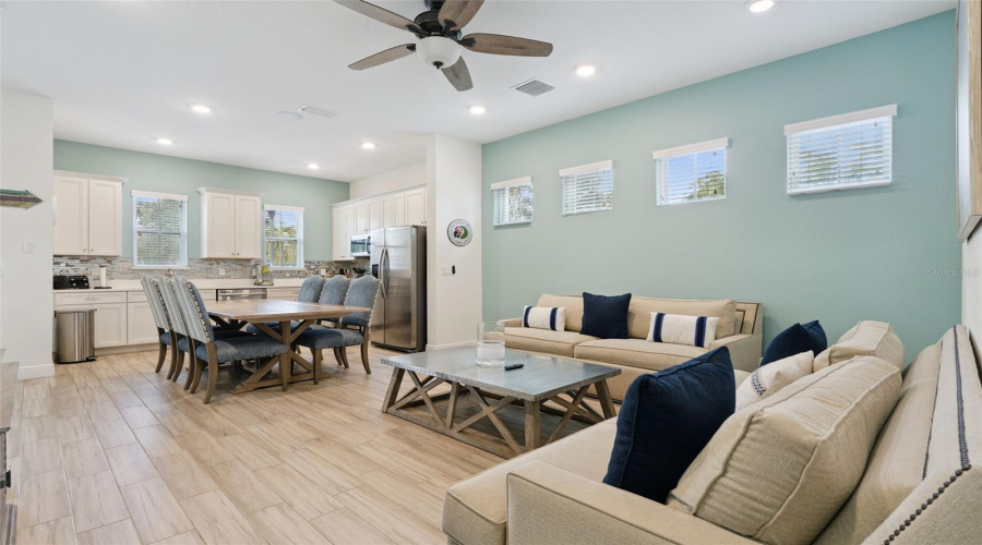 KISSIMMEE, Florida 34747, 3 Bedrooms Bedrooms, ,3 BathroomsBathrooms,Residential,For Sale,PIRATE,0,MFRS5135670