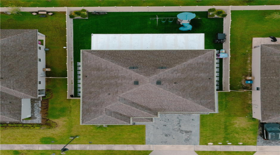 KISSIMMEE, Florida 34746, 5 Bedrooms Bedrooms, ,3 BathroomsBathrooms,Residential,For Sale,RAINIER,0,MFRO6342388