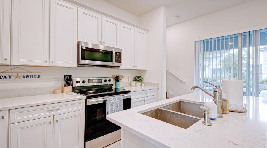 KISSIMMEE, Florida 34747, 5 Bedrooms Bedrooms, ,5 BathroomsBathrooms,Residential,For Sale,LOST SHAKER,0,MFRO6347658