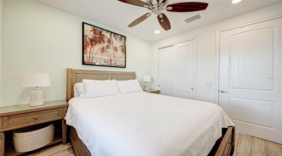 KISSIMMEE, Florida 34747, 5 Bedrooms Bedrooms, ,5 BathroomsBathrooms,Residential,For Sale,LOST SHAKER,0,MFRO6347658