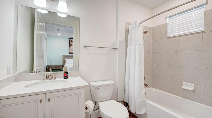 KISSIMMEE, Florida 34747, 5 Bedrooms Bedrooms, ,5 BathroomsBathrooms,Residential,For Sale,LOST SHAKER,0,MFRO6347658