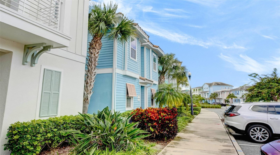 KISSIMMEE, Florida 34747, 5 Bedrooms Bedrooms, ,5 BathroomsBathrooms,Residential,For Sale,LOST SHAKER,0,MFRO6347658