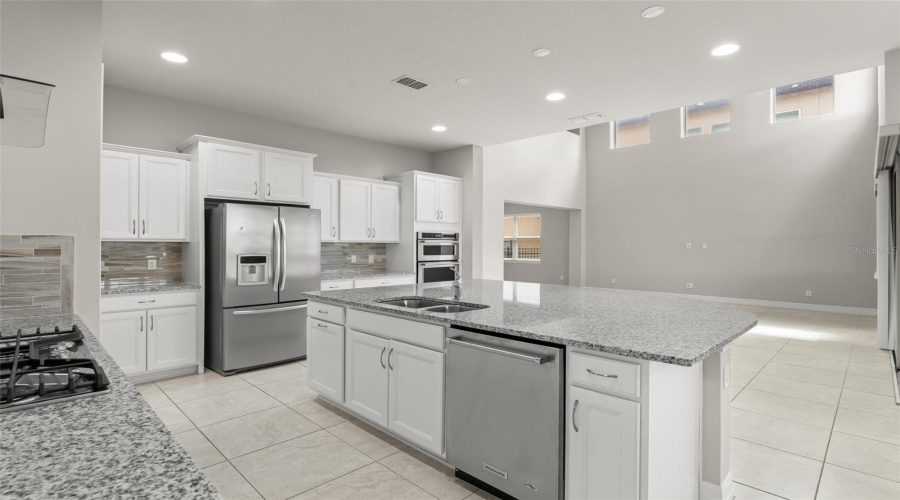 ORLANDO, Florida 32836, 4 Bedrooms Bedrooms, ,3 BathroomsBathrooms,Residential,For Sale,CITRON OAKS,0,MFRO6348013
