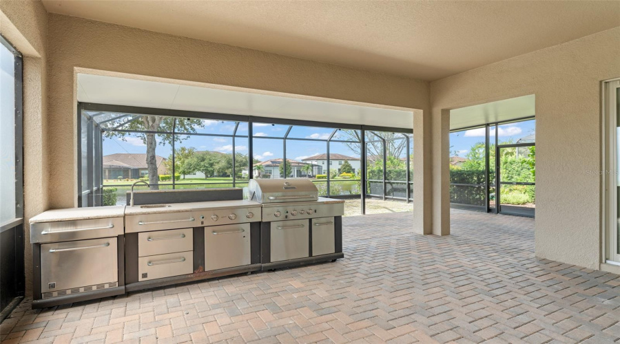 ORLANDO, Florida 32836, 4 Bedrooms Bedrooms, ,3 BathroomsBathrooms,Residential,For Sale,CITRON OAKS,0,MFRO6348013
