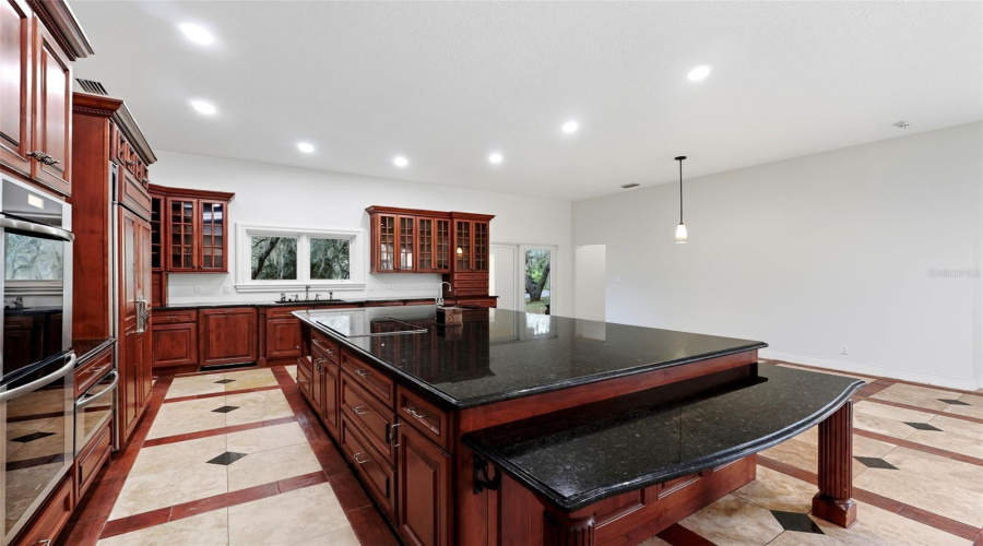 KISSIMMEE, Florida 34747, 4 Bedrooms Bedrooms, ,3 BathroomsBathrooms,Residential,For Sale,PAWNEE,0,MFRO6349038