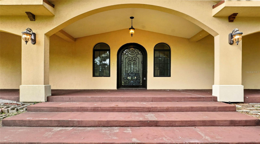 KISSIMMEE, Florida 34747, 4 Bedrooms Bedrooms, ,3 BathroomsBathrooms,Residential,For Sale,PAWNEE,0,MFRO6349038