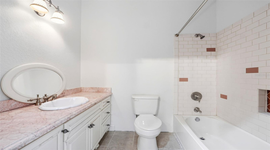 KISSIMMEE, Florida 34747, 4 Bedrooms Bedrooms, ,3 BathroomsBathrooms,Residential,For Sale,PAWNEE,0,MFRO6349038